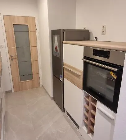 Stone House شقة