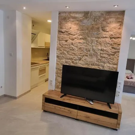 Stone House Apartman Pridraga