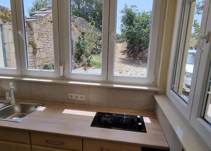 아파트 Stone House *